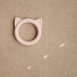 Mushie Cica rágóka (Púderrózsaszín)