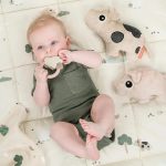 Done by Deer Ölelős Dotti, homokszínű